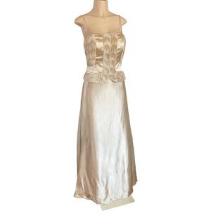 Pretty bridesmaids dress.